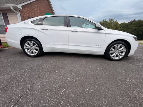 Used 2018 Chevrolet Impala LT FWD image 6