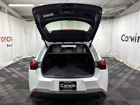 Used 2026 Lexus UX 300h AWD w/ Accessory Package (Z1) image 15