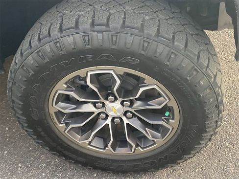 Used 2022 Chevrolet Colorado ZR2 image 5