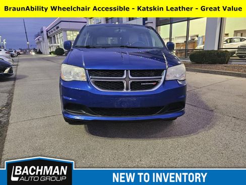 Used 2013 Dodge Grand Caravan SXT image 3
