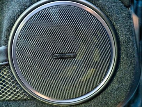 Used 2016 Nissan GT-R Premium image 16