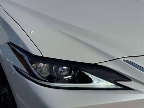 Used 2023 Lexus ES 350 w/ Premium Package image 8