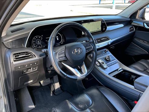 Used 2021 Hyundai Palisade Limited image 18