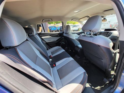 Used 2019 Subaru Crosstrek 2.0i Premium AWD/4WD image 9