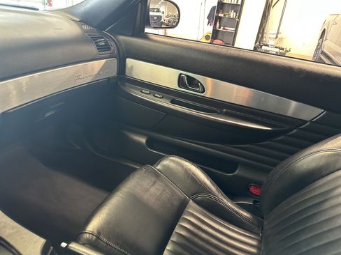Used 2004 Ford Thunderbird Deluxe image 26