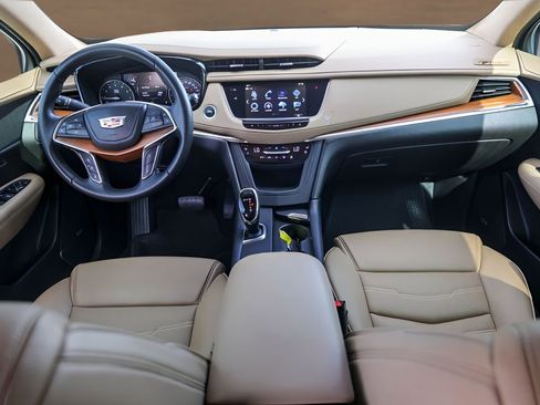 Used 2019 Cadillac XT5 Platinum AWD/4WD image 23