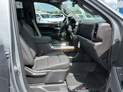 New 2026 Chevrolet Silverado 1500 LT Trail Boss w/ LT Trail Boss Premium Package AWD/4WD image 13