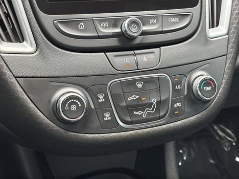Used 2023 Chevrolet Malibu LS FWD image 30