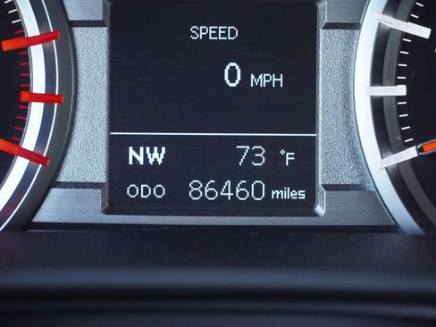 Used 2018 Toyota 4Runner SR5 Premium AWD/4WD image 19