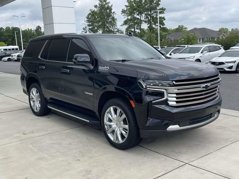 Used 2022 Chevrolet Tahoe High Country AWD/4WD image 5
