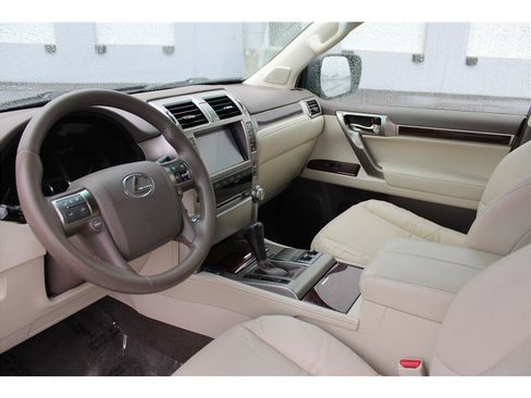 Used 2012 Lexus GX 460 Premium image 9