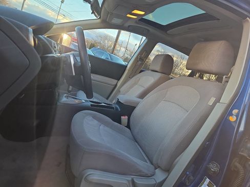 Used 2009 Nissan Rogue SL w/ Premium Pkg image 14