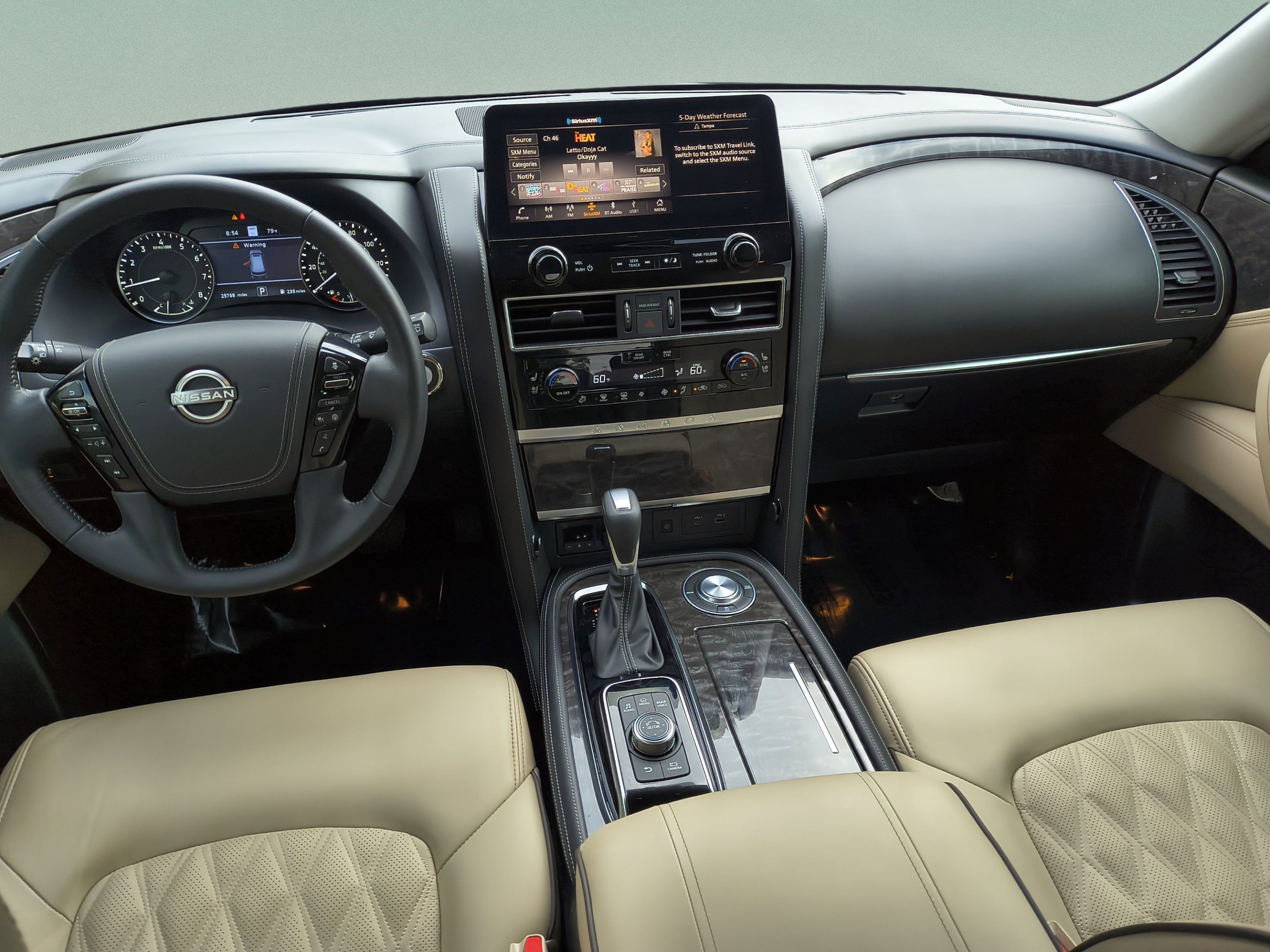 Used 2023 Nissan Armada Platinum w/ Captain's Chairs Package RWD image 13