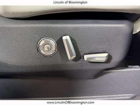 Certified 2025 Lincoln Navigator L Black Label AWD/4WD image 18