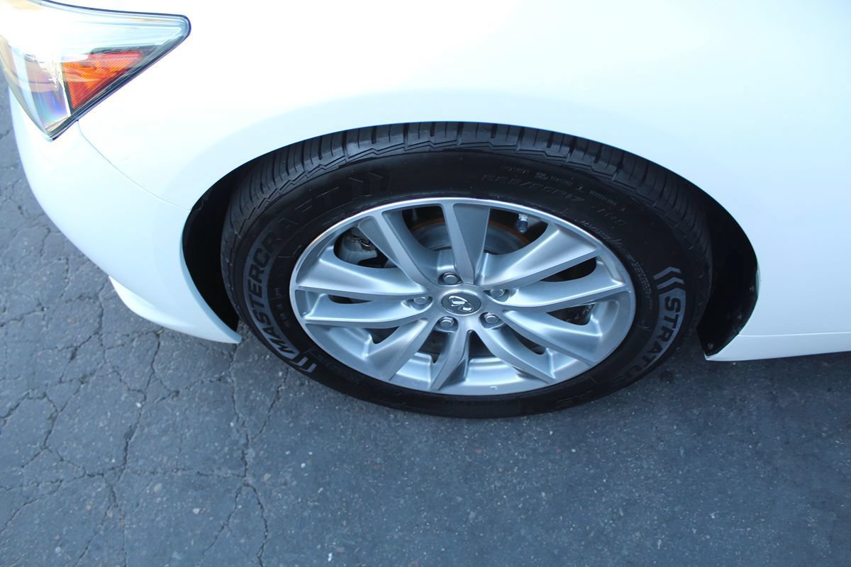 Used 2015 INFINITI Q50 Premium w/ Navigation Package RWD image 11