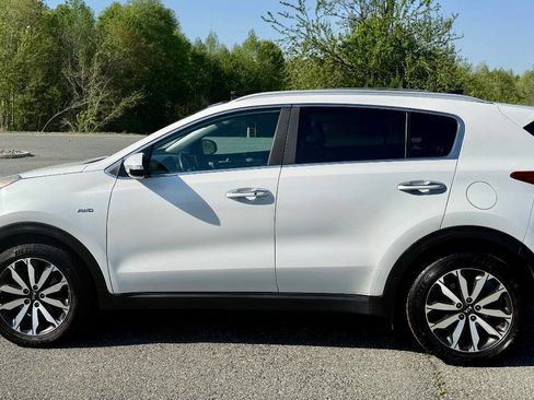 Used 2017 Kia Sportage EX w/ EX Technology Package AWD/4WD image 19