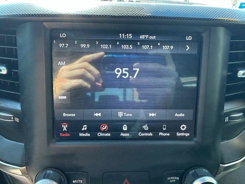 Used 2020 RAM 1500 Sport w/ Level 2 Equipment Goup w/2_L AWD/4WD image 21