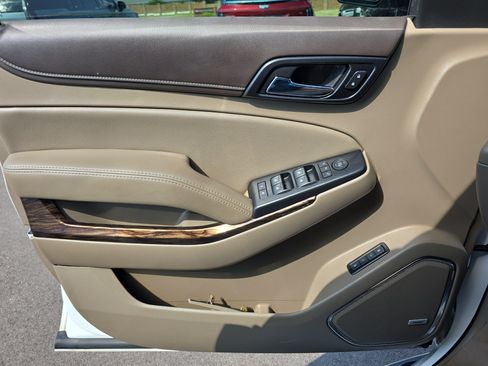 Used 2020 GMC Yukon SLT w/ Premium Edition RWD image 19