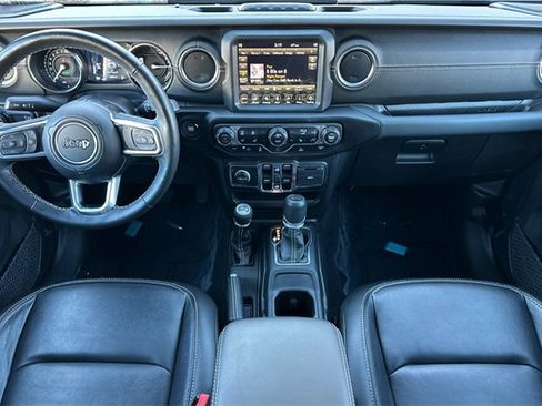 Used 2023 Jeep Wrangler Unlimited Sahara w/ Cold Weather Group image 15