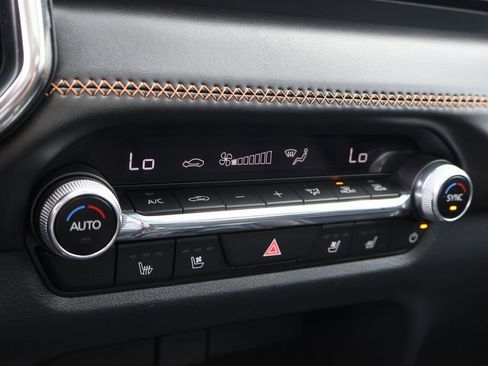 Used 2025 MAZDA CX-50 AWD 2.5 S w/ Premium Plus Pkg image 37