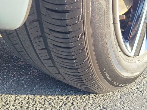 Certified 2025 Nissan Sentra SV image 26