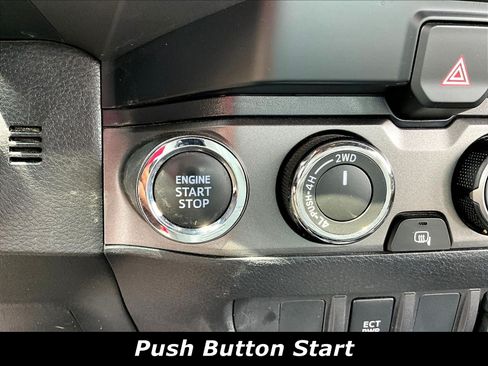 Used 2023 Toyota Tacoma TRD Off-Road AWD/4WD image 38