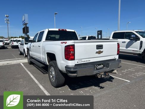 Used 2018 Chevrolet Silverado 2500 LT AWD/4WD image 9