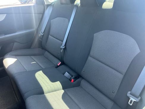 Used 2023 Kia Forte LX FWD image 5