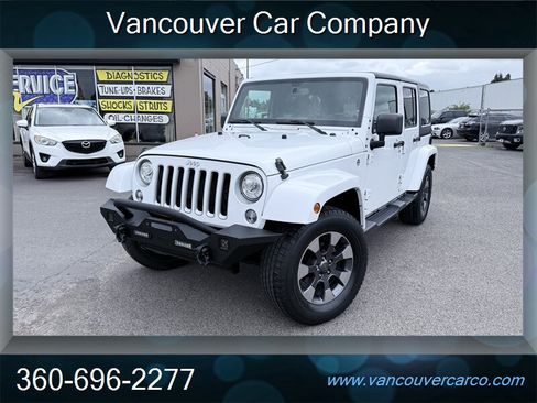 Used 2018 Jeep Wrangler Unlimited Sahara AWD/4WD image 3