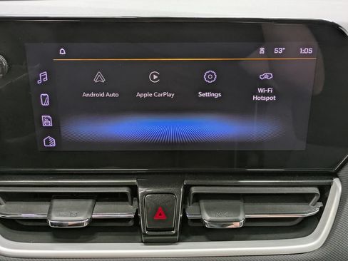 Used 2025 Chevrolet TrailBlazer LT AWD/4WD image 7