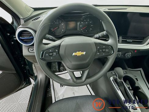 New 2026 Chevrolet Trax LS w/ LS Convenience Package FWD image 13