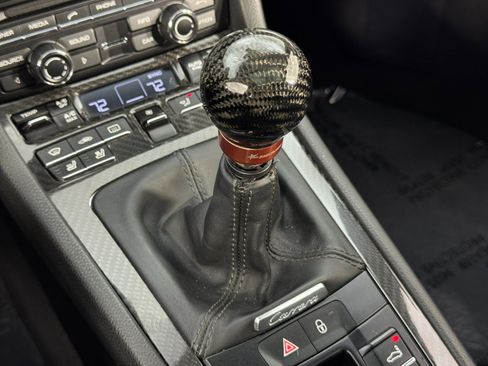 Used 2015 Porsche 911 Carrera 4S image 29