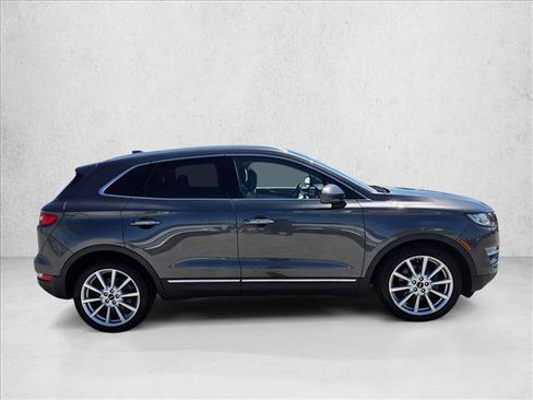 Used 2019 Lincoln MKC Reserve w/ MKC Climate Package FWD image 4