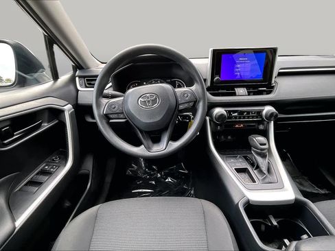 Used 2024 Toyota RAV4 LE FWD image 6