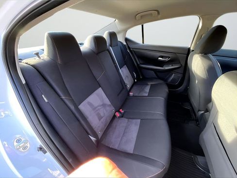 Used 2022 Nissan Sentra SR w/ Electronics Package image 18