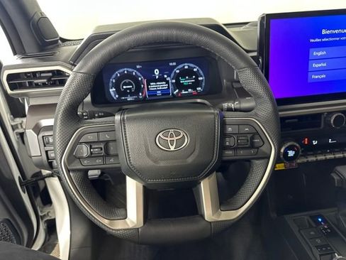 Used 2024 Toyota Tacoma TRD Off-Road image 14