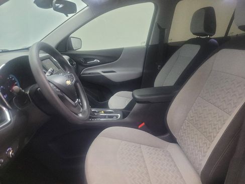 Used 2022 Chevrolet Equinox LS image 17