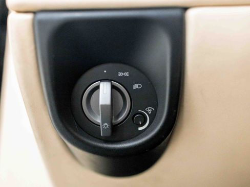 Used 2006 Aston Martin DB9 Volante RWD image 67