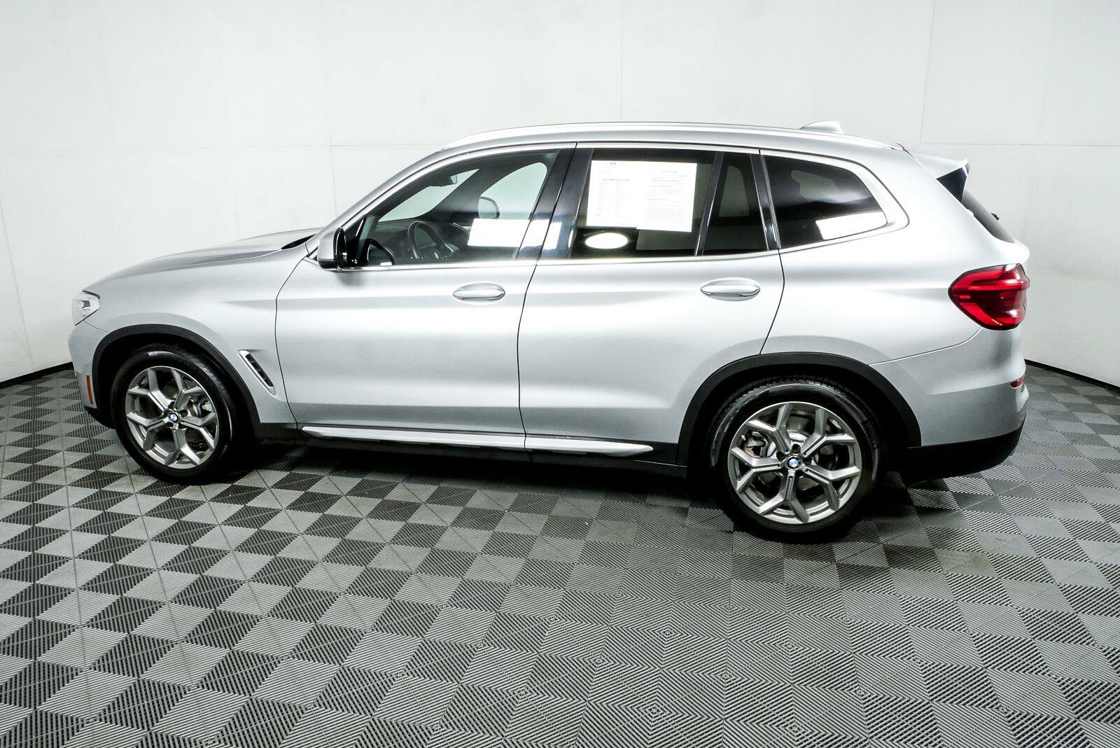 Used 2021 BMW X3 sDrive30i w/ Convenience Package RWD image 30