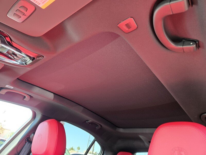 New 2025 Alfa Romeo Stelvio Sprint AWD/4WD image 7