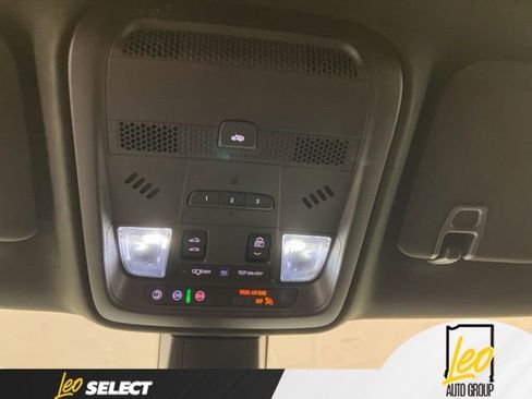 Used 2023 Cadillac XT5 Premium Luxury AWD/4WD image 17