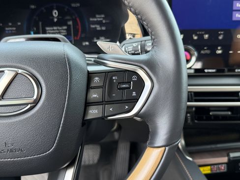 Used 2025 Lexus RX 350 Premium w/ Convenience Package image 23