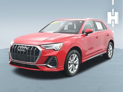 Used 2024 Audi Q3 2.0T Premium image 1