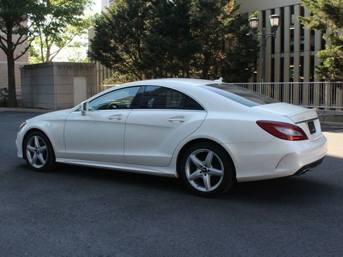 Used 2016 Mercedes-Benz CLS 400 4MATIC image 9