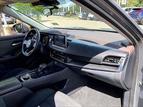 Certified 2023 Nissan Rogue SV AWD/4WD image 14