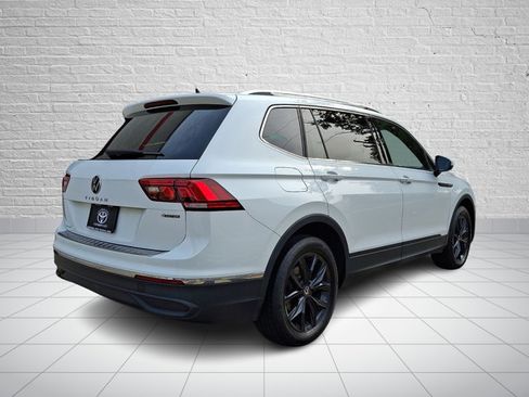Used 2024 Volkswagen Tiguan SE AWD/4WD image 6
