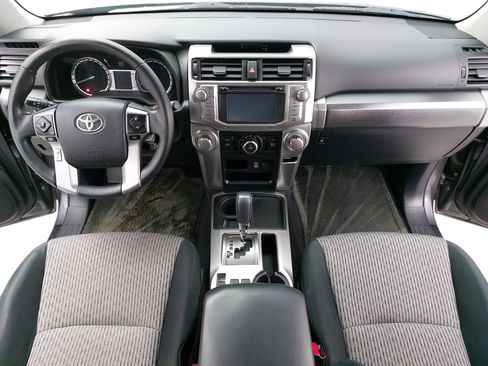 Used 2014 Toyota 4Runner image 11