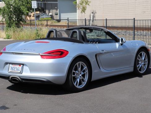 Used 2016 Porsche Boxster image 9