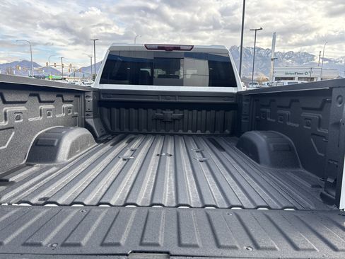 New 2026 Chevrolet Silverado 3500 High Country w/ Technology Package image 24