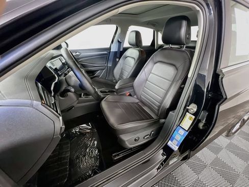 Used 2023 Volkswagen Jetta SE FWD image 10
